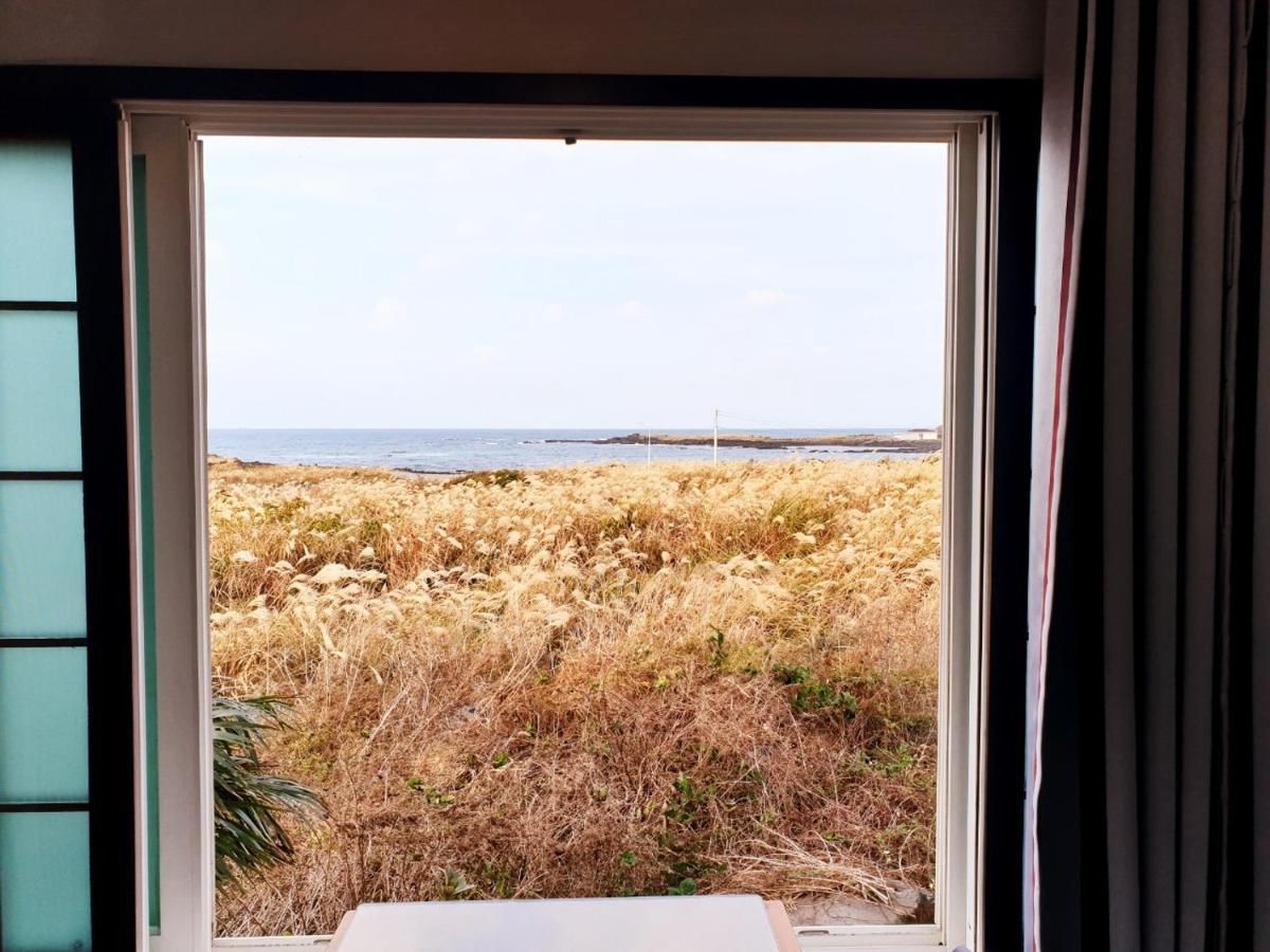 Morning Beach Pension Jeju Extérieur photo
