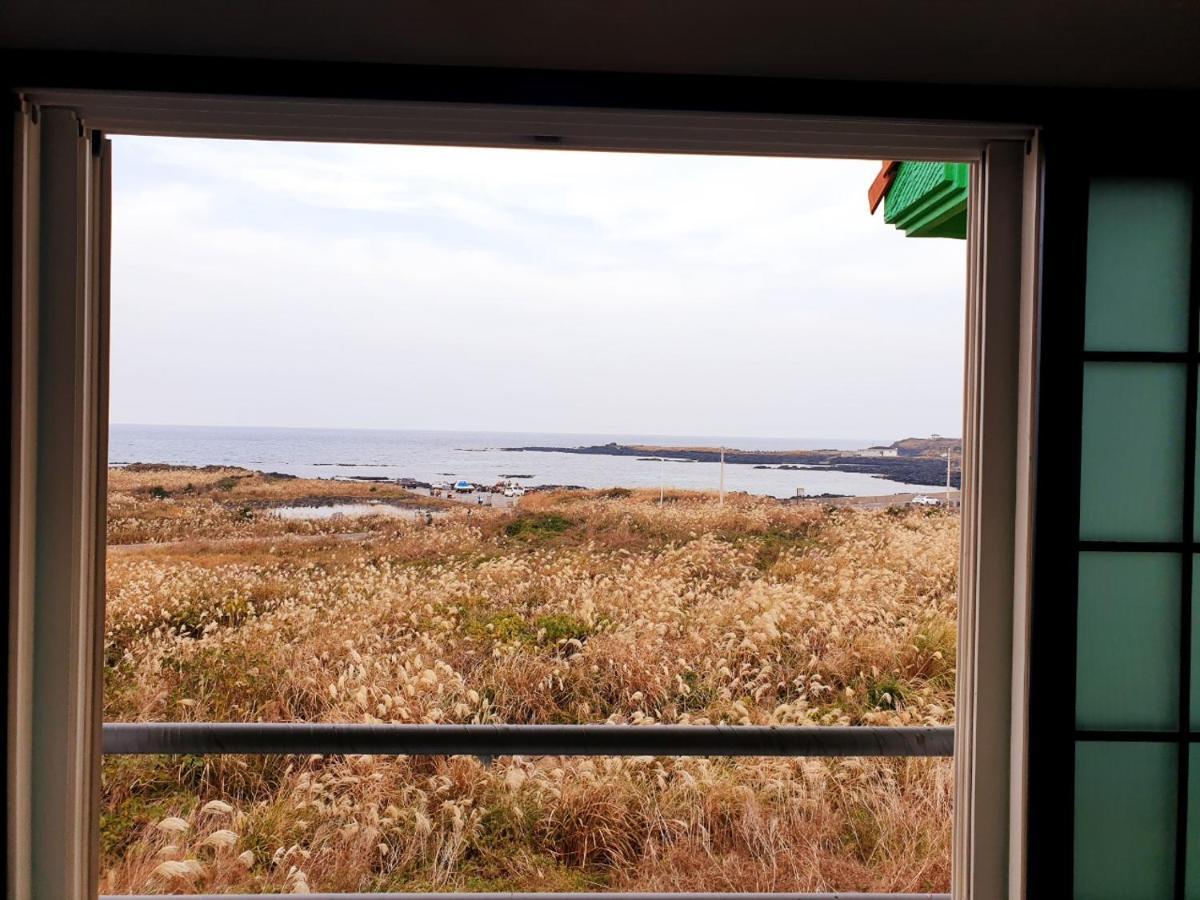 Morning Beach Pension Jeju Extérieur photo